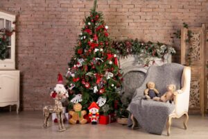 ¿TE AYUDAMOS A PREPARAR EL ÁRBOL DE NAVIDAD?